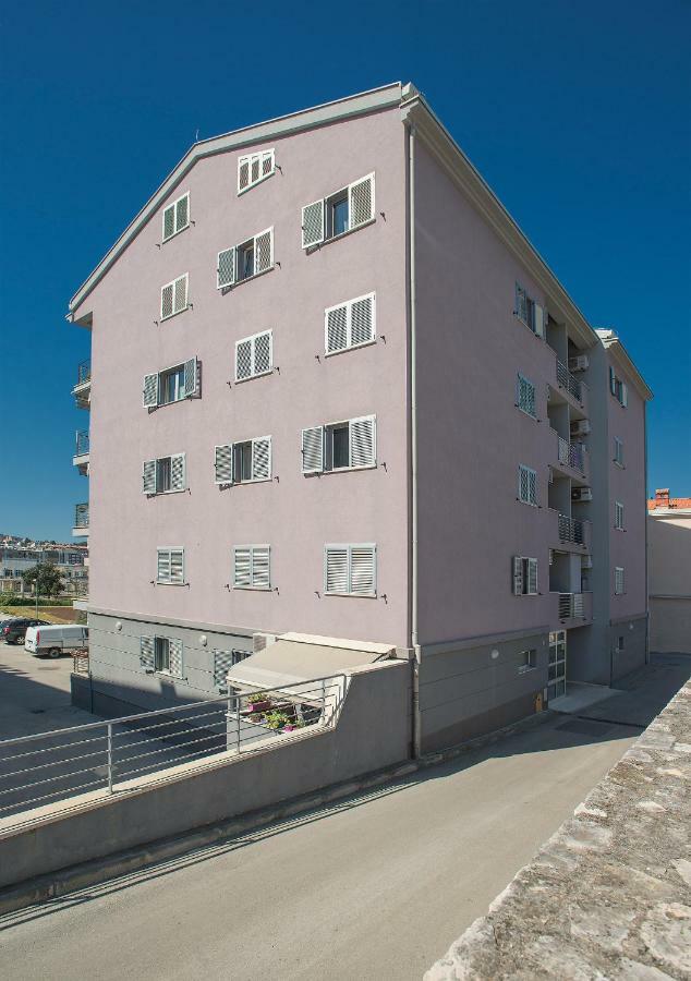 Gallery Apartma Pula